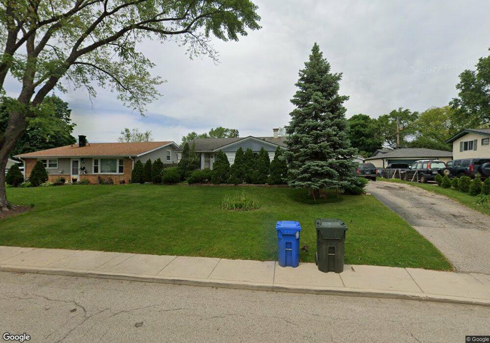 106 Cordova Rd, Carpentersville, IL 60110 - photo 1