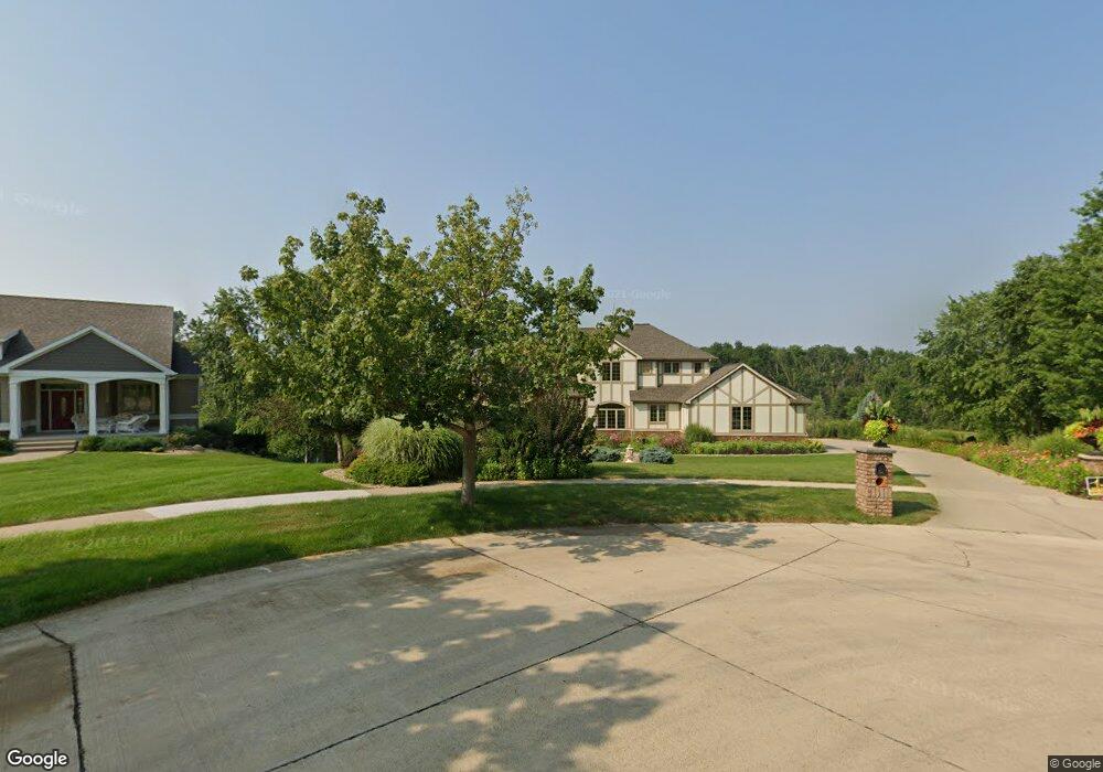 6907 Spring Grove Ct NE, Cedar Rapids, IA 52411 - photo 1