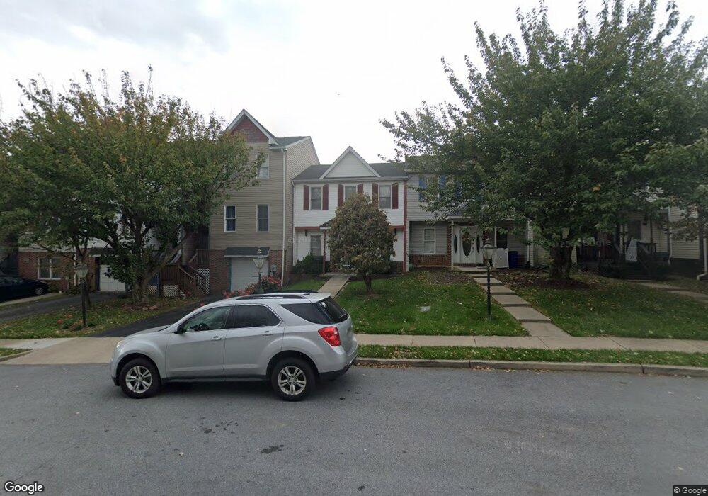 651 Knightsbridge Dr, Hagerstown, MD 21740 - photo 1