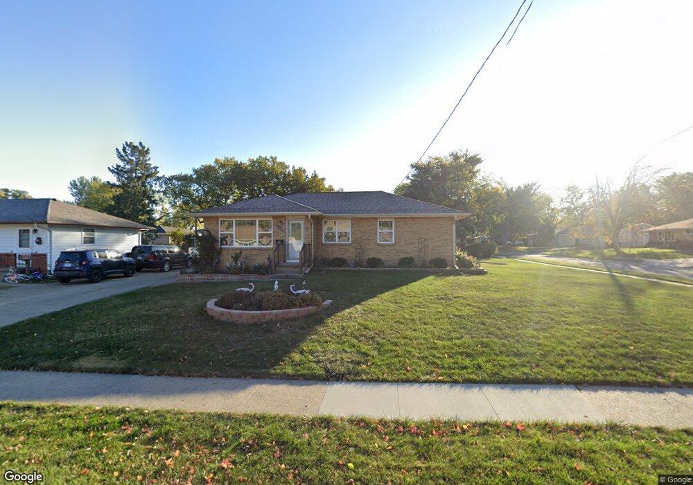 4229 40th St, Des Moines, IA 50310 - photo 1