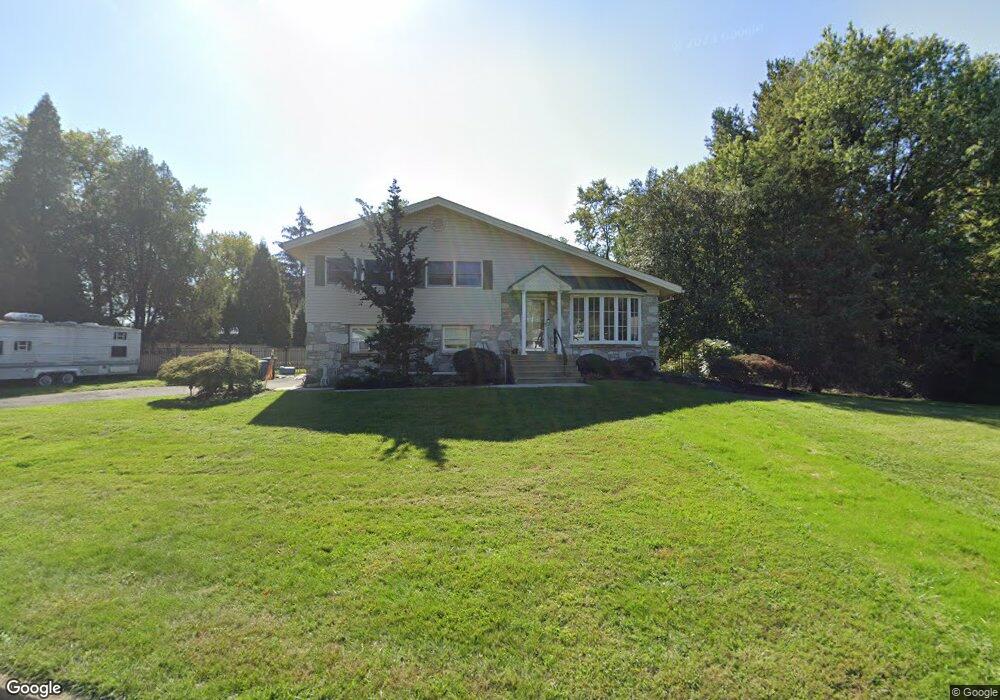 50 Pearl Dr, Southampton, PA 18966 - photo 1