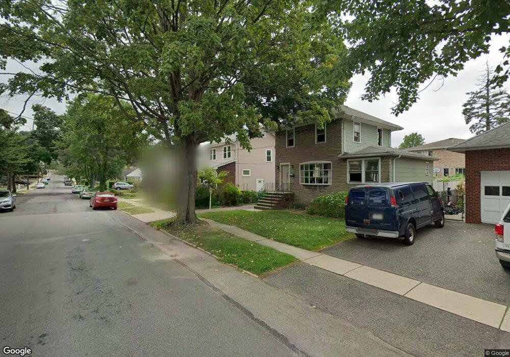 684 Maple Ave, Ridgefield, NJ 07657 - photo 1