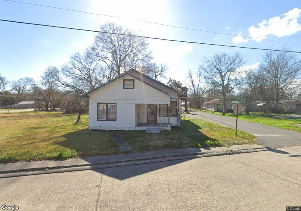 638 Lafayette St, New Iberia, LA 70560 - photo 1