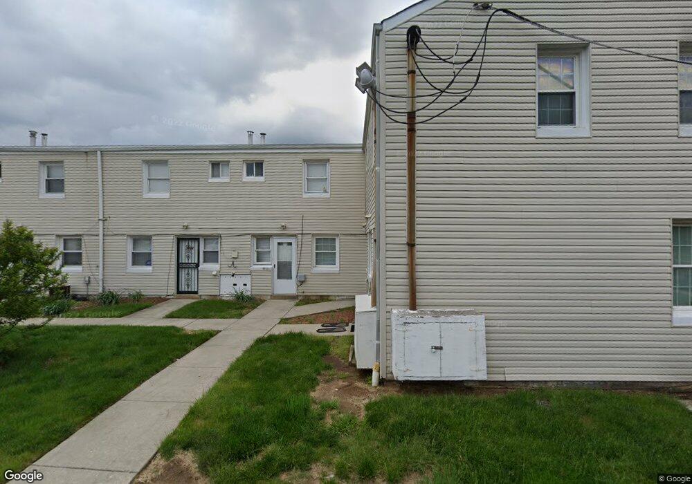 2735 Iverson St unit 53, Temple Hills, MD 20748 - photo 1