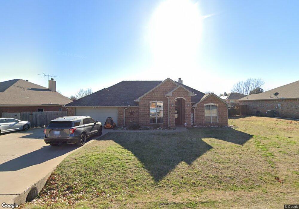814 Wandering Ct, Granbury, TX 76049 - photo 1