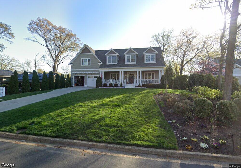 7121 Burtonwood Dr, Alexandria, VA 22307 - photo 1