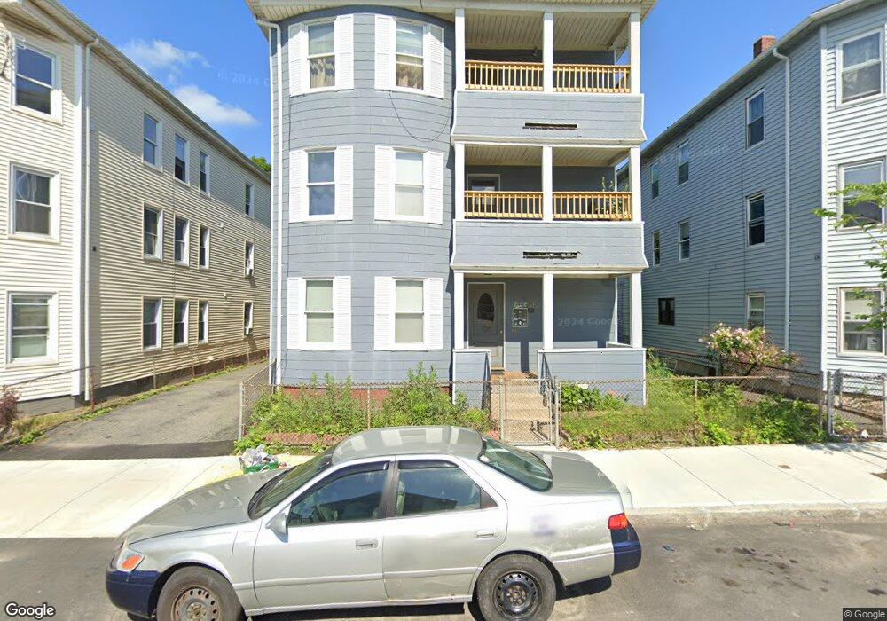 78 1/2 Ward St, Worcester, MA 01610 - photo 1