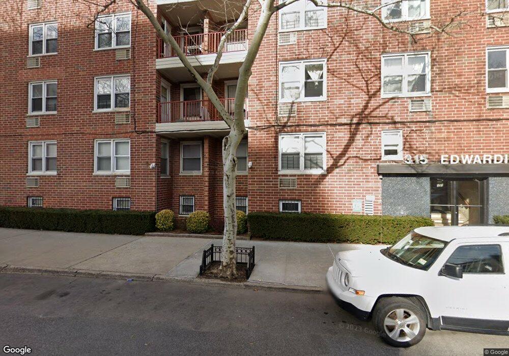 Edwardian unit 1C, Bronx, NY 10463 - photo 1