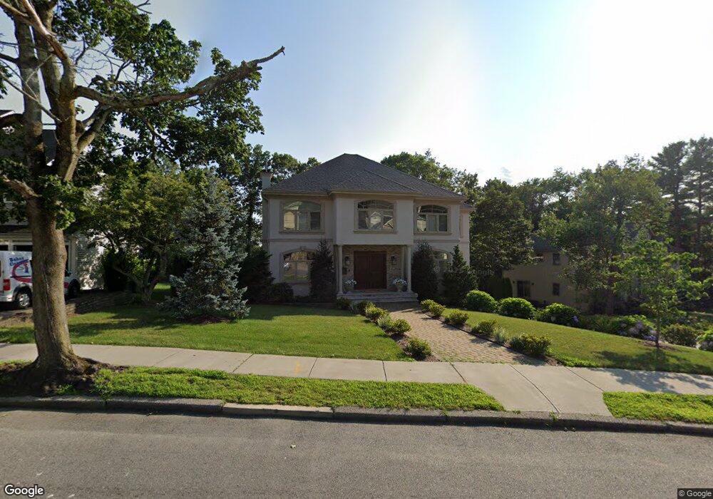 275 Hartman Rd unit 275, Newton Center, MA 02459 - photo 1