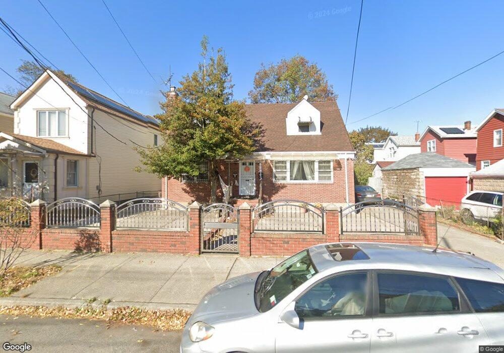 8423 108th Ave, Ozone Park, NY 11417 - photo 1