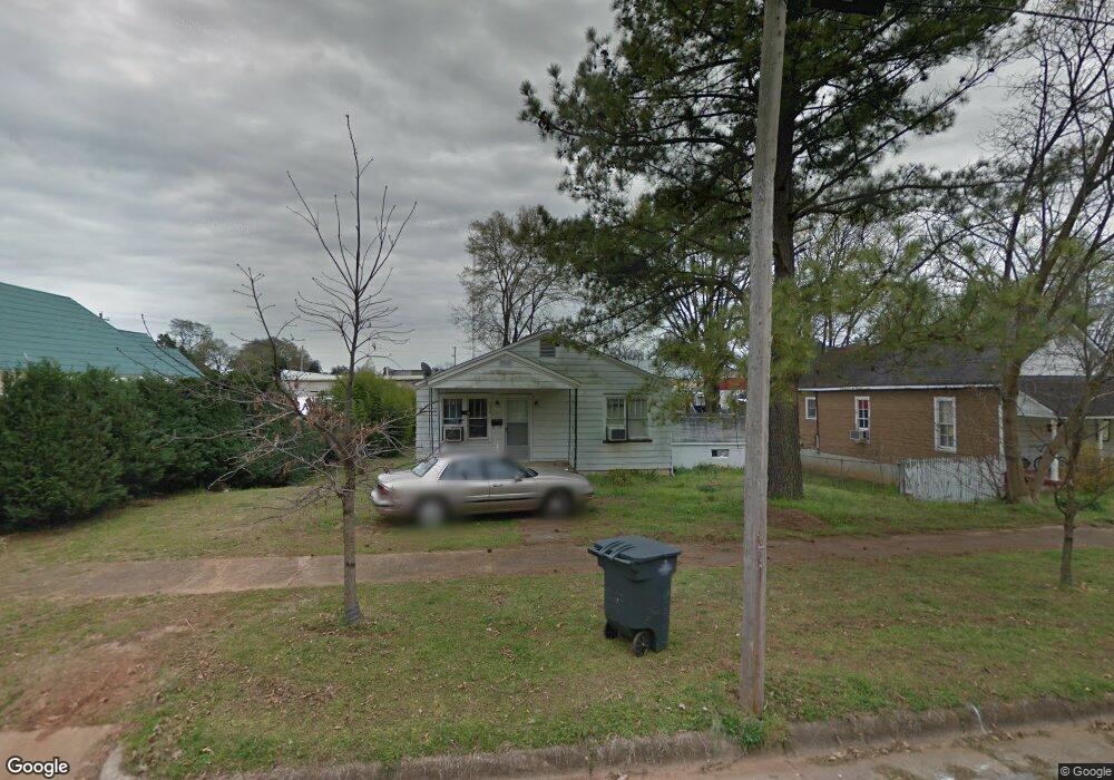 724 E Mobile St, Florence, AL 35630 - photo 1