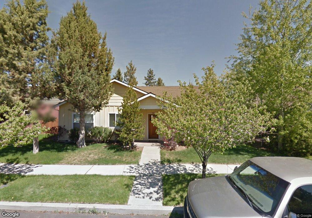 20634 Hummingbird Ln, Bend, OR 97702 - photo 1