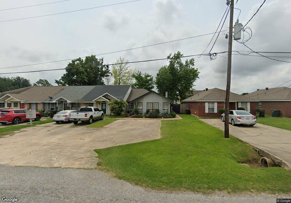 1811 S Tallowood Dr, Lake Charles, LA 70605 - photo 1