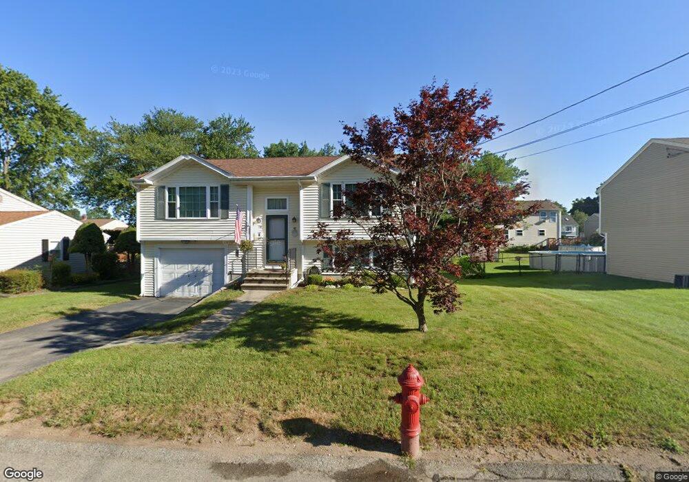 76 Getchell Ave, Woonsocket, RI 02895 - photo 1