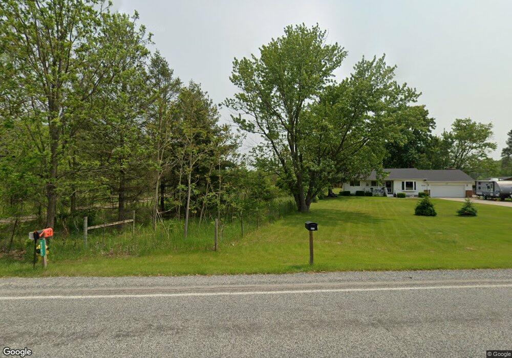 8360 N Mckinley Rd, Flushing, MI 48433 - photo 1