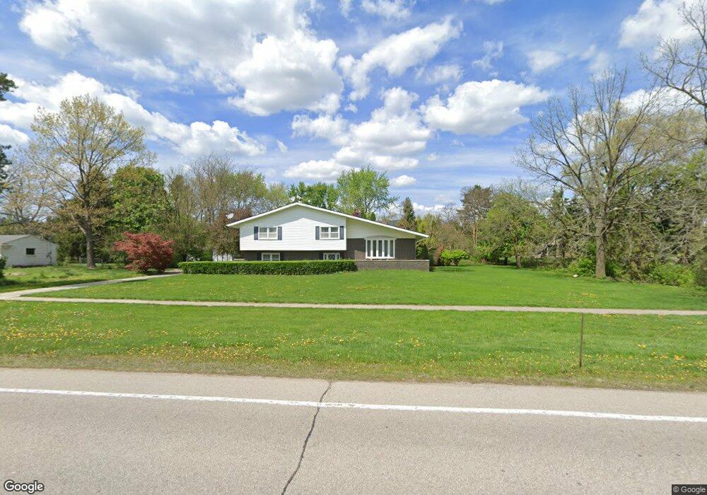 1880 W Wattles Rd, Troy, MI 48098 - photo 1