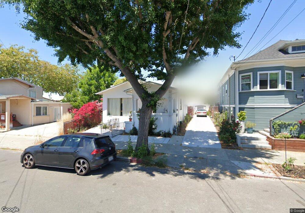 1109 Derby St, Berkeley, CA 94702 - photo 1
