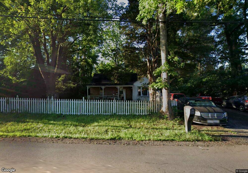 8317 Yorkshire Ln, Manassas, VA 20111 - photo 1