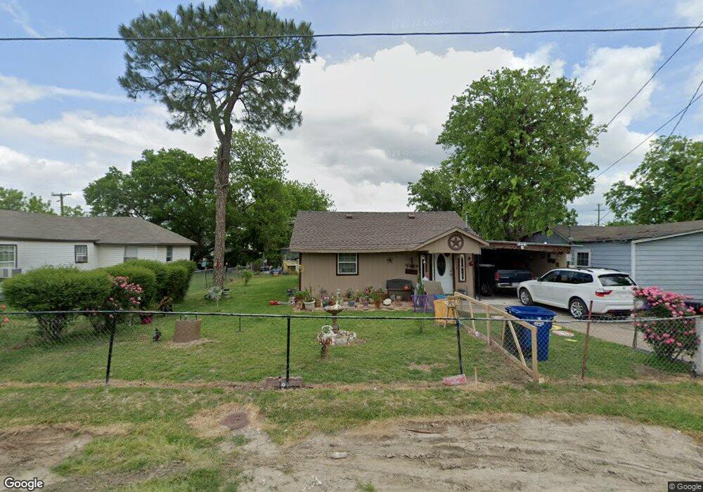 1604 Floyd St, Ennis, TX 75119 - photo 1