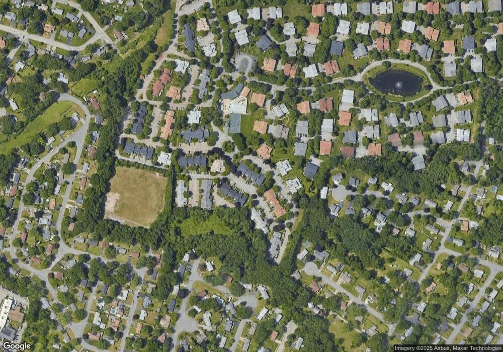 785 Williamsburg Cir unit 422, Warwick, RI 02886 - photo 1