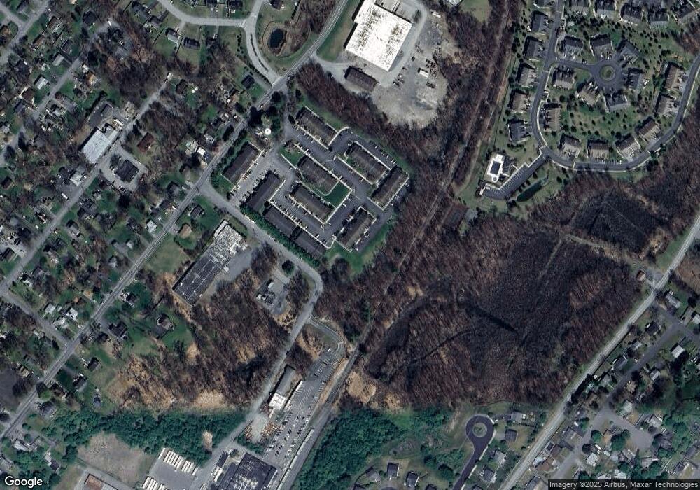 111 Jimal Dr unit 14, Middletown, NY 10940 - photo 1