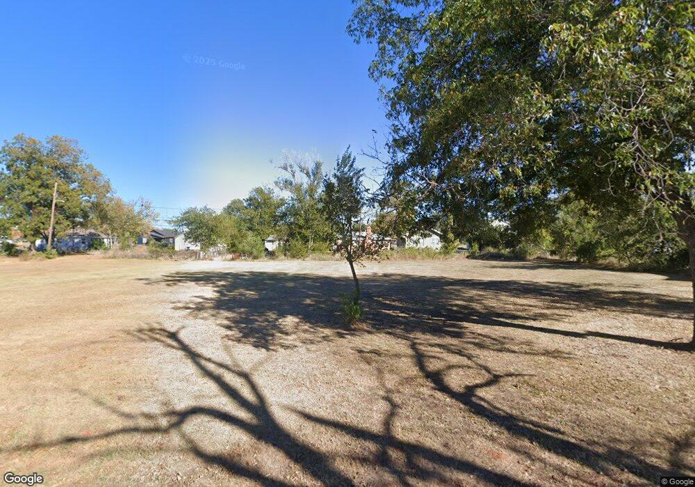 2221 N Dorothy Ave, Shawnee, OK 74804 - photo 1