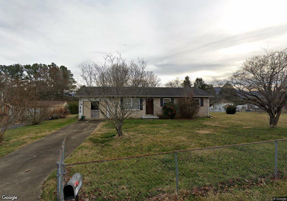 1100 Fremont Dr, Johnson City, TN 37601 - photo 1