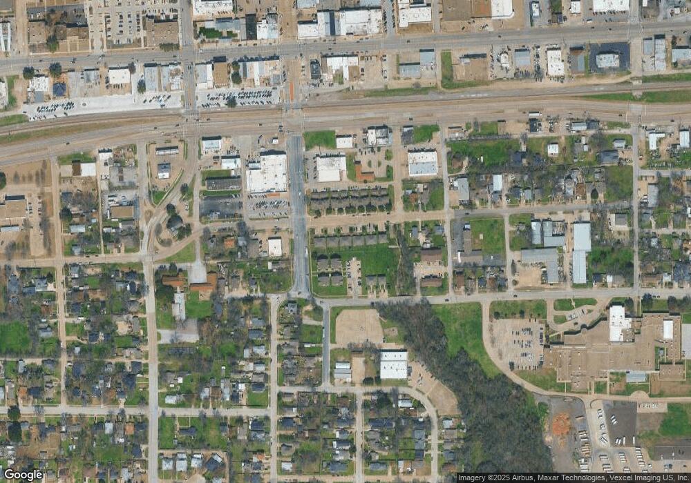 121 SE Dallas St, Grand Prairie, TX 75051 - photo 1