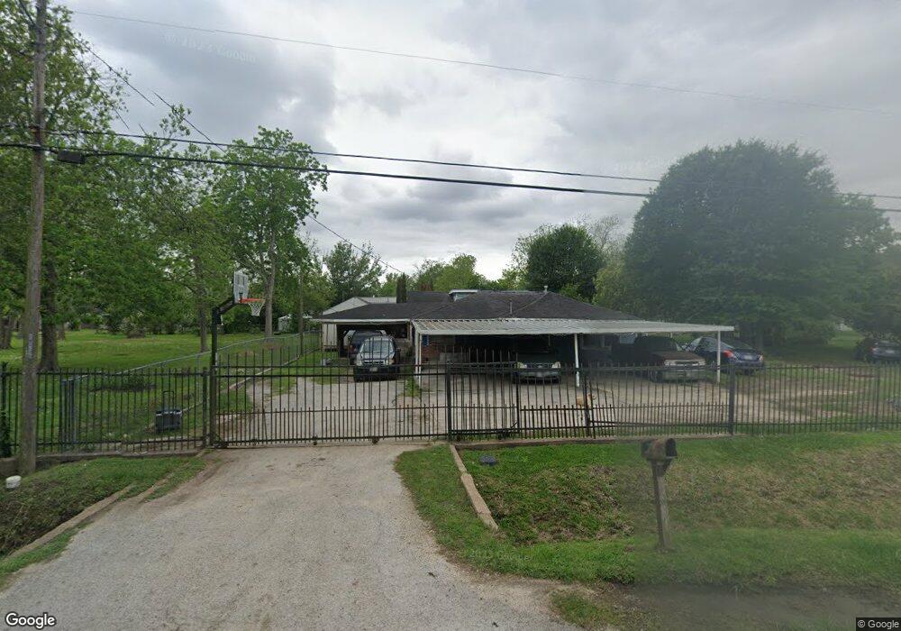1902 Wellington St, Houston, TX 77093 - photo 1