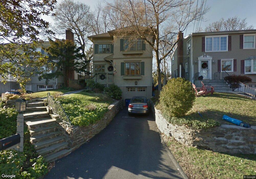 8 Tomac Ct, Old Greenwich, CT 06870 - photo 1