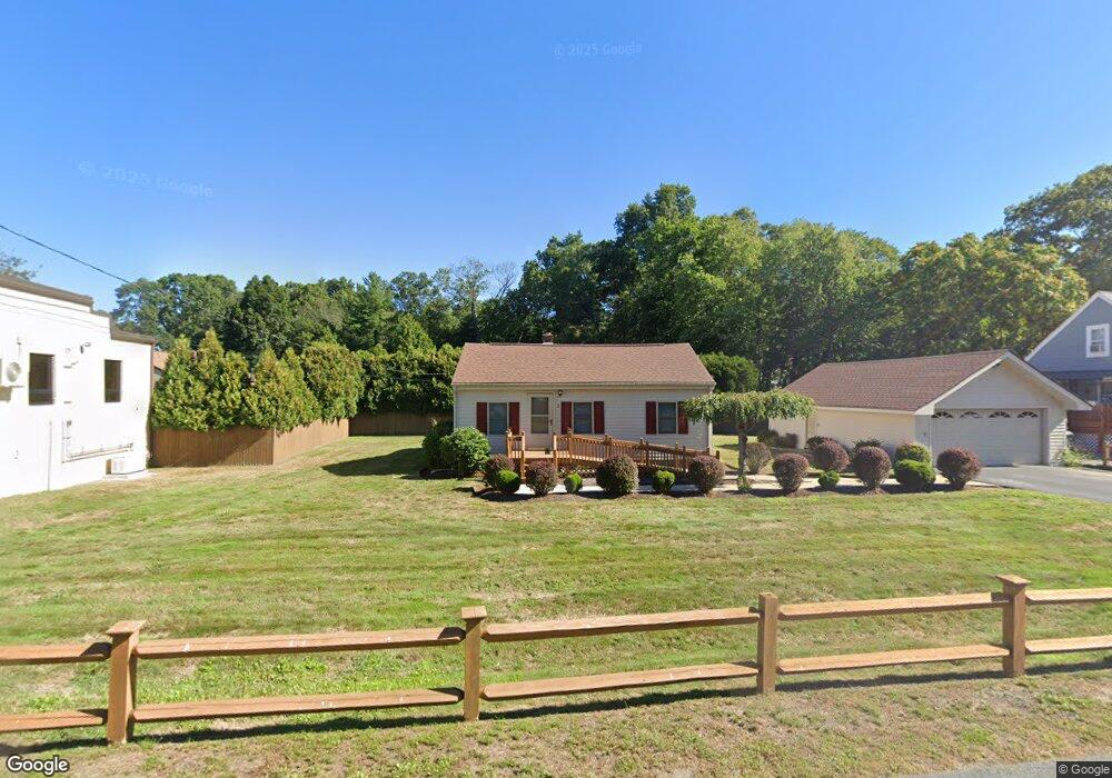 2 Elmgrove Ave, Smithfield, RI 02917 - photo 1