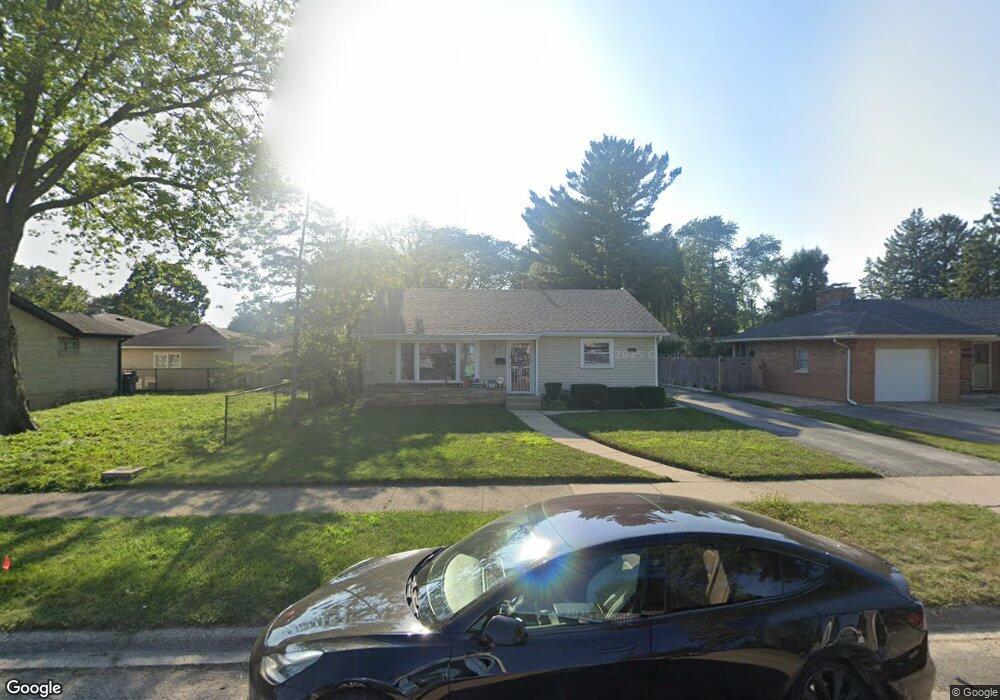 742 S Fulton Ave, Waukegan, IL 60085 - photo 1