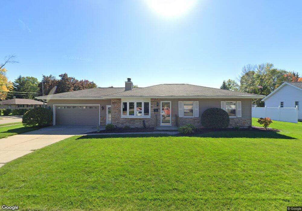 1435 E Tracy St, Appleton, WI 54915 - photo 1