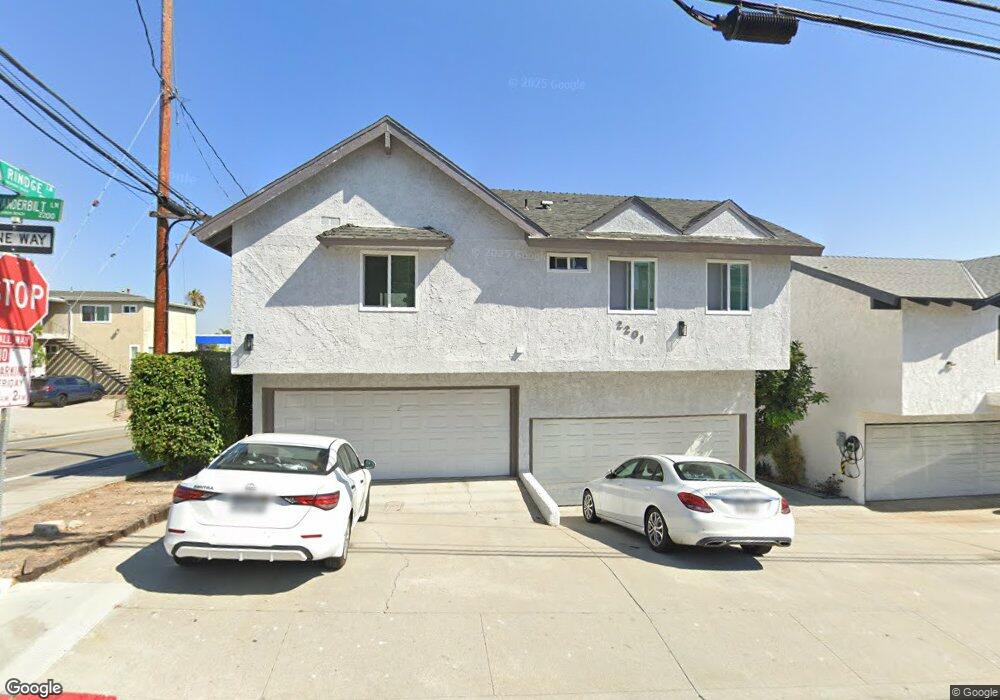 2201 Vanderbilt Ln unit 1, Redondo Beach, CA 90278 - photo 1