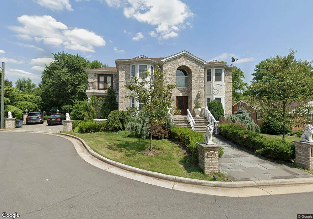 10 Tamagnini Ct, Edison, NJ 08820 - photo 1