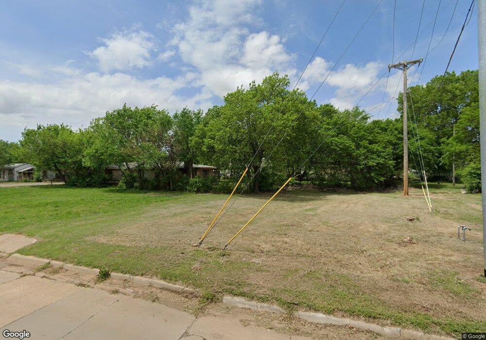 205 N 1st St, Duncan, OK 73533 - photo 1