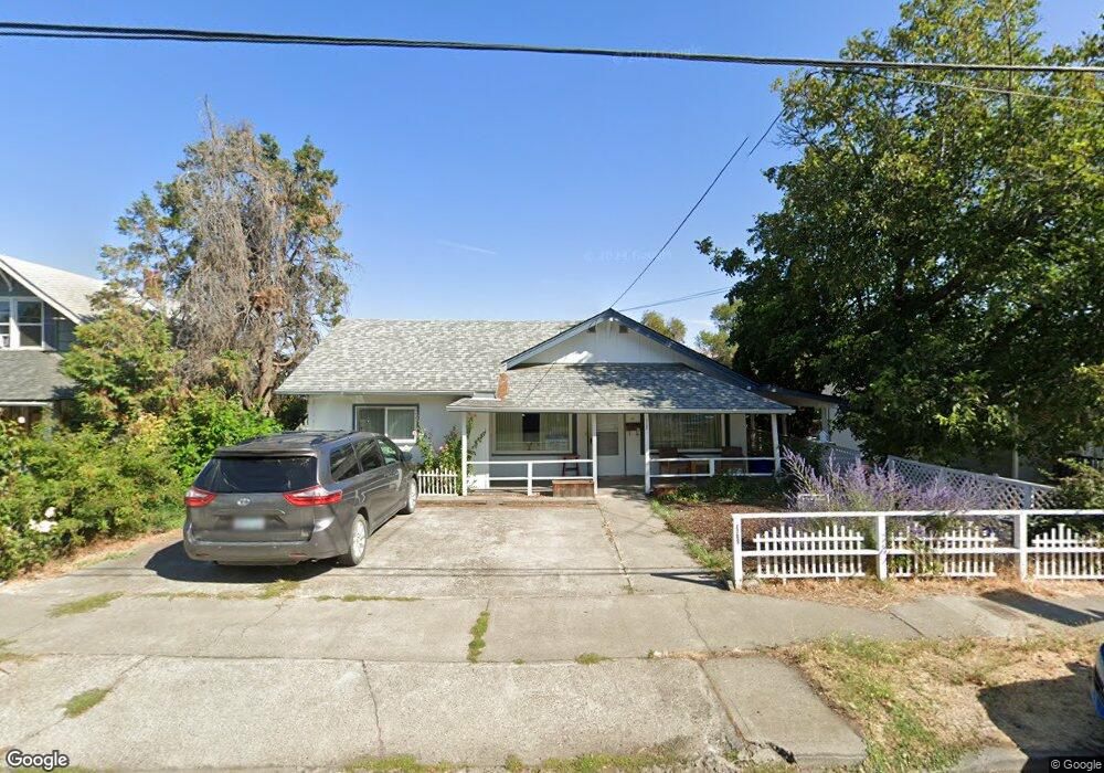 1709 E 9th St, the Dalles, OR 97058 - photo 1