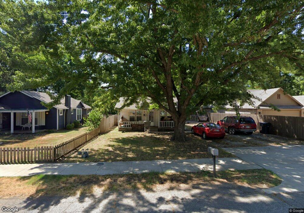 819 N Choctaw Ave, Claremore, OK 74017 - photo 1