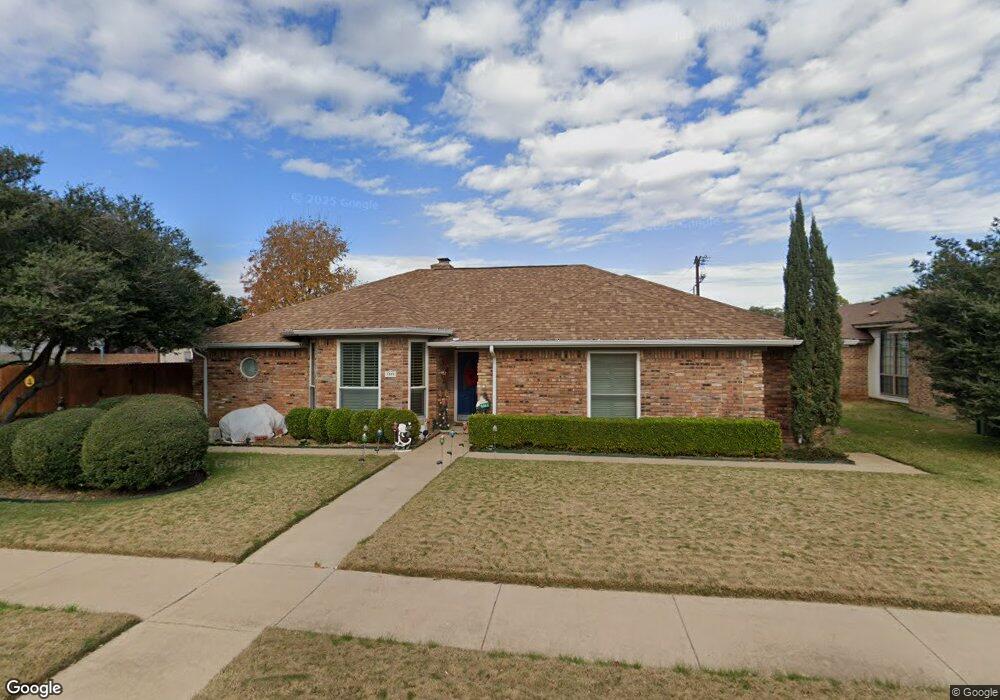 1101 Woodvale Dr, Bedford, TX 76021 - photo 1