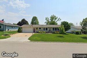 825 3rd Ave NW, Plainview, MN 55964