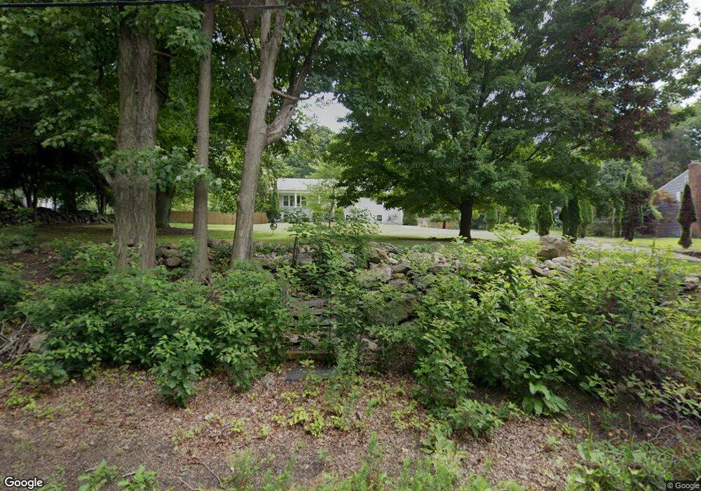 42 Fox Run Rd, Norwalk, CT 06850 - photo 1