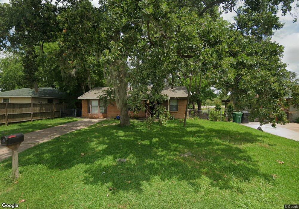9910 Woodwick St, Houston, TX 77016 - photo 1