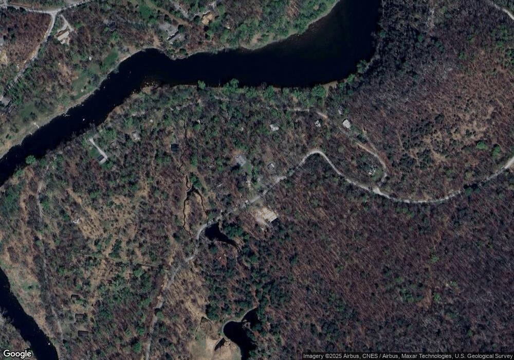 724 Briary Bottom Ln, Great Cacapon, WV 25422 - photo 1