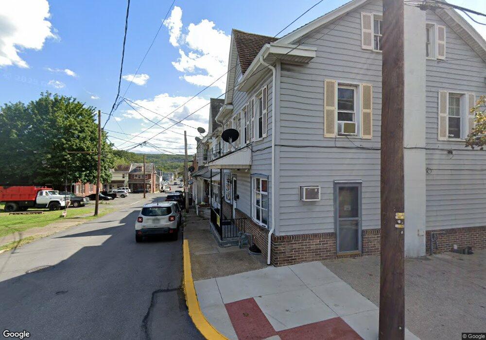 712 N Franklin St, Shamokin, PA 17872 - photo 1