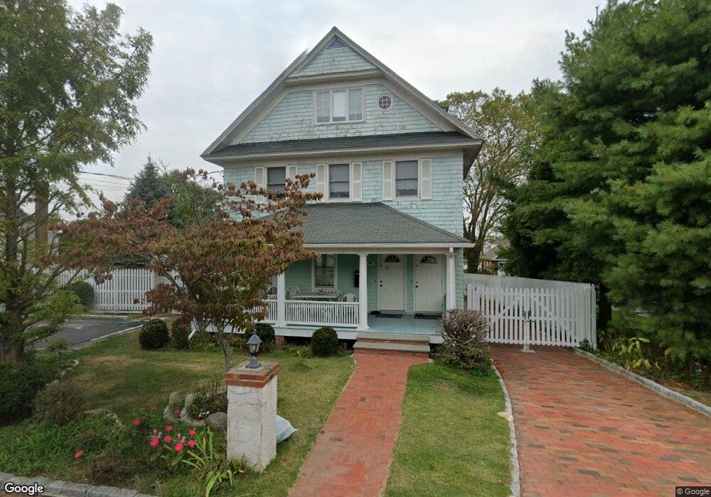 36 Marvin Ln, Islip, NY 11751 - photo 1