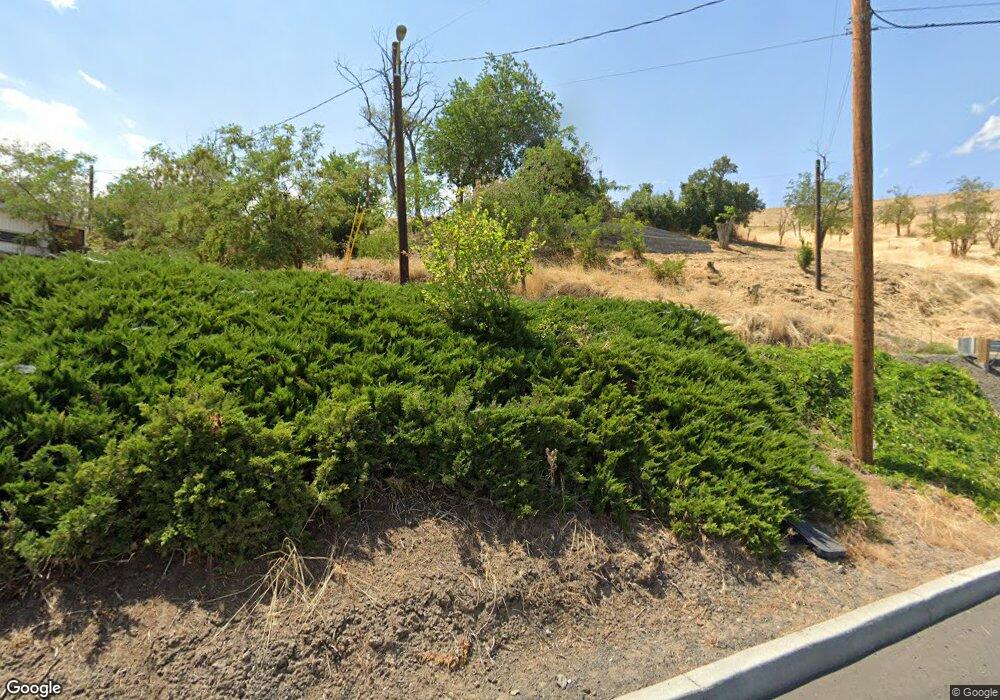 105 N Gale St, Heppner, OR 97836 - photo 1