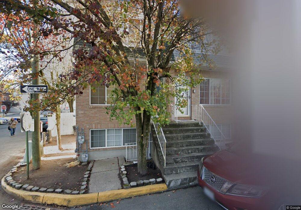 179 Woodcutters Ln, Staten Island, NY 10306 - photo 1