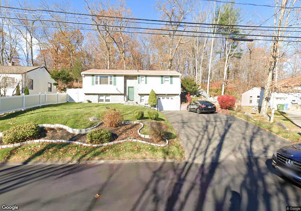 478 Country Club Rd, Waterbury, CT 06708 - photo 1