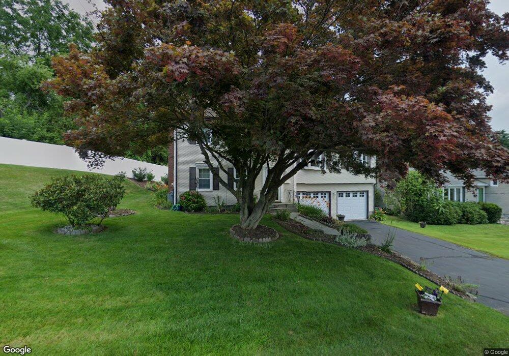 4 Lee Cir, Bloomfield, CT 06002 - photo 1