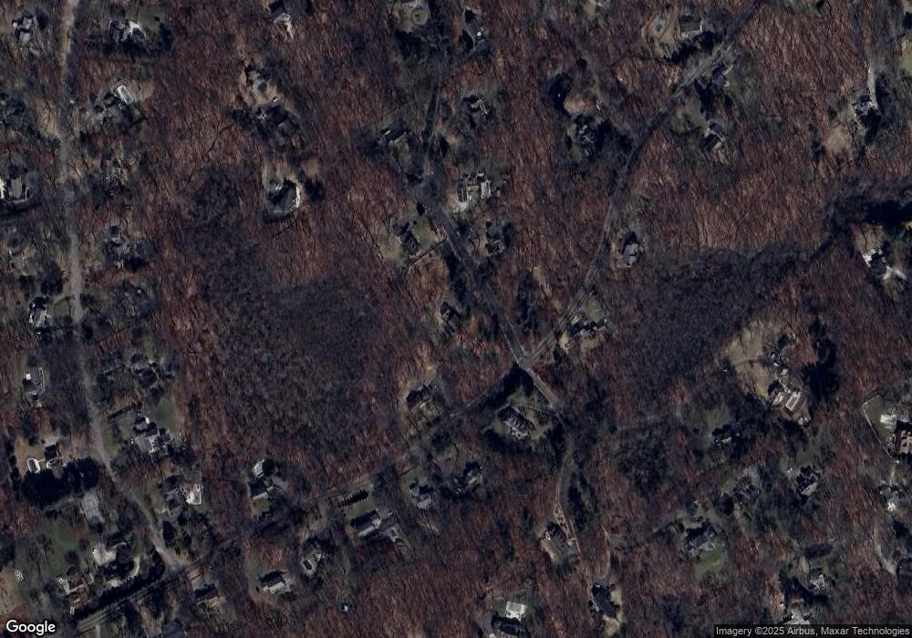 4 Pilgrim Ln, Weston, CT 06883 - photo 1